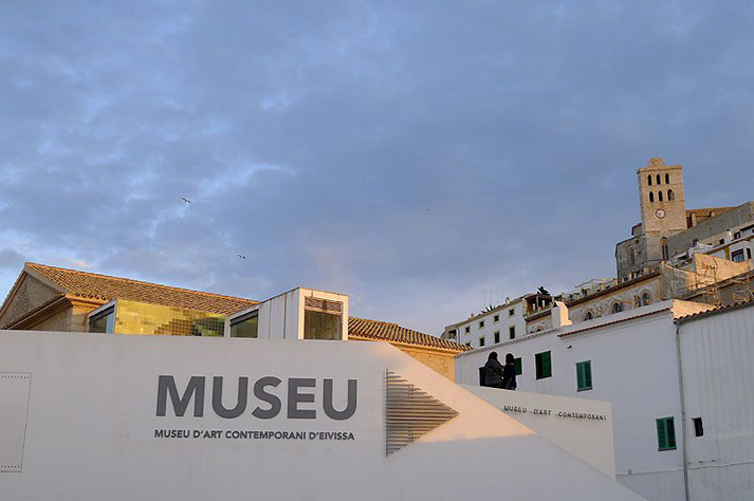 T arte ibiza mace museo