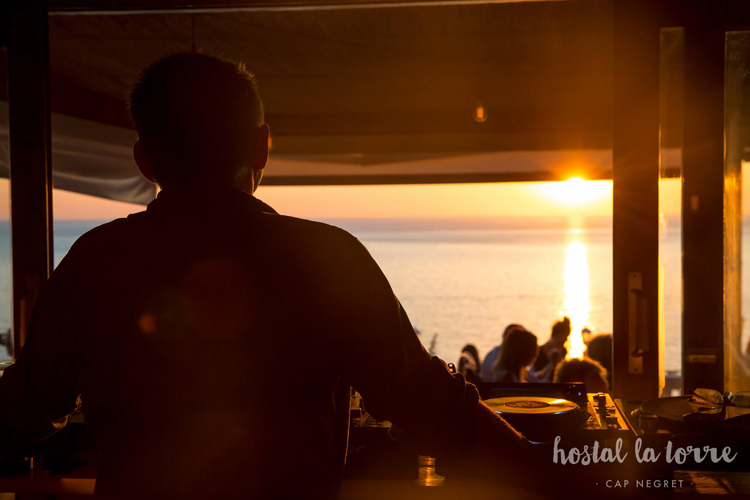 T atardecer ibiza sunset sessions