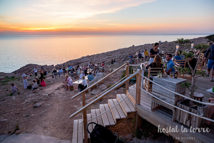 dj pete gooding sunset Hostal La Torre Ibiza