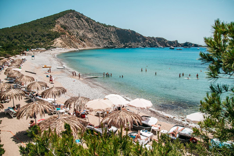 Prueba las ricas paellas de Tropicana, en Cala des Jondal © Tropicana beach club